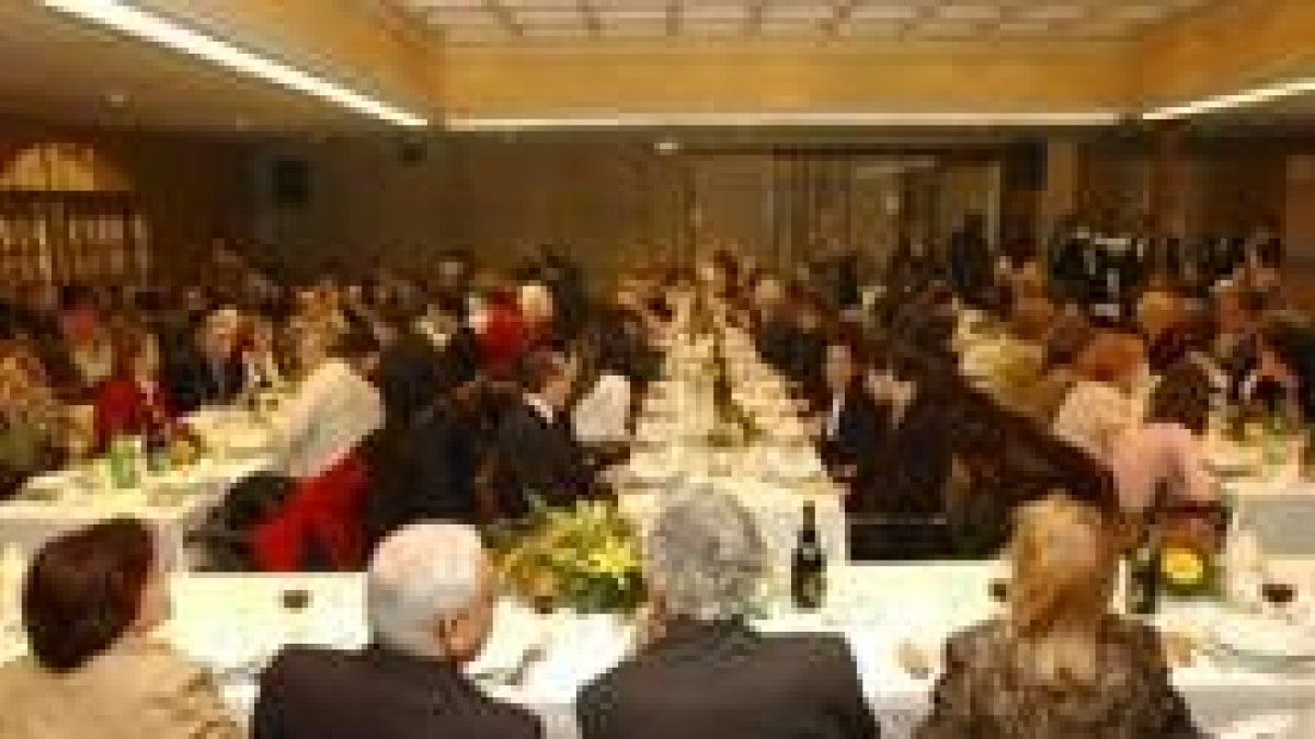 Representantes de todos los sectores sociales acompañaron a Pablo San José