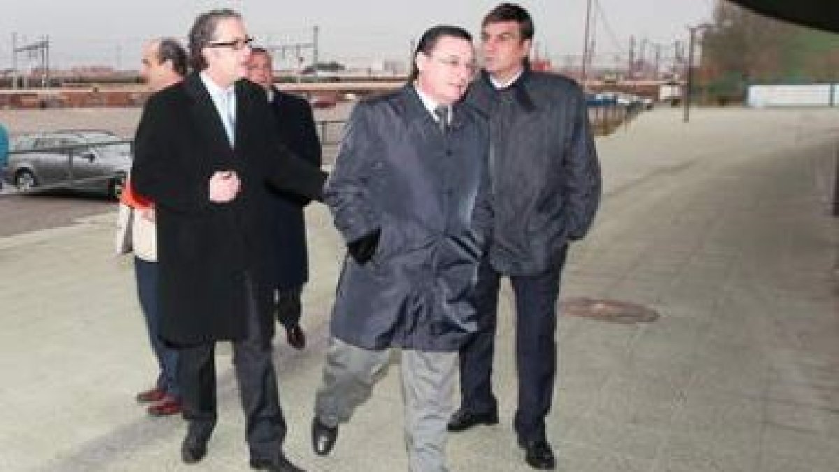 José Luis Tamargo y Pedro Álvarez Canal, responsable de la consultora.