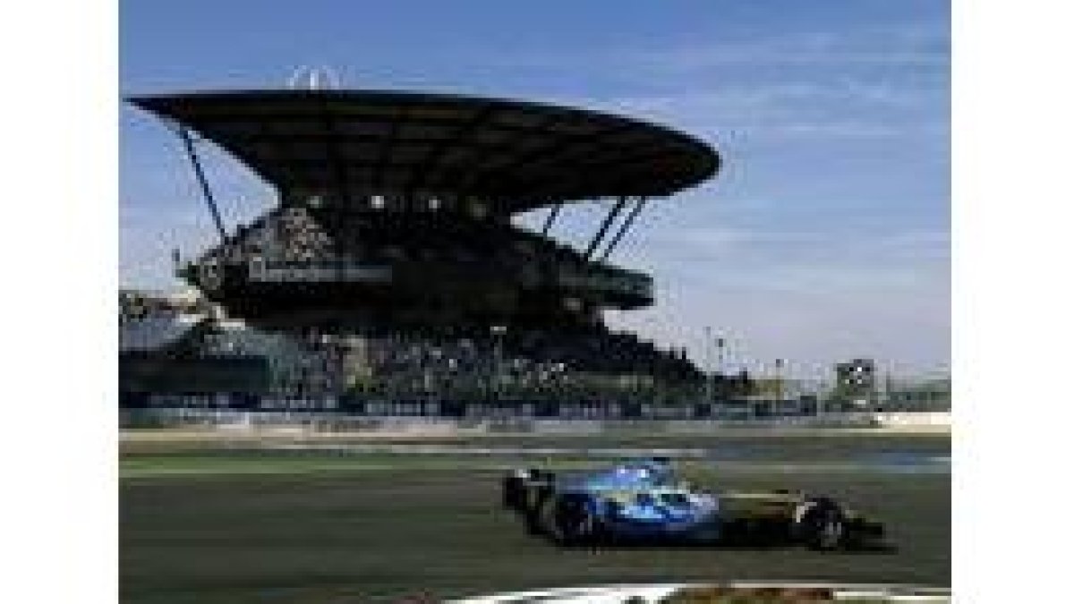 El piloto español Fernando Alonso en el Gran Premio de Europa, en el circuito alemán de Nürburgring