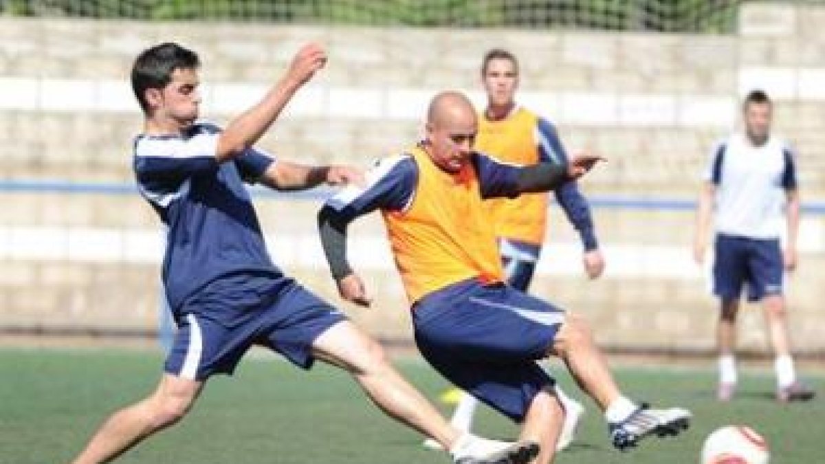 Los jugadores de la Cultural sólo quieren cobrar los seis meses que les adeuda el club.