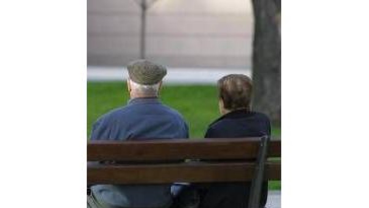 Villafranca pretende formar a personas para el cuidado de ancianos