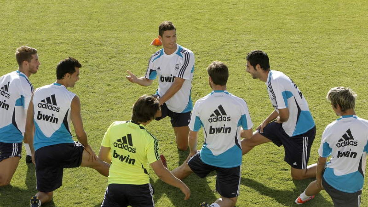 El Madrid vuelve hoy a los entrenamientos con el objetivo de ganar mañana al City.