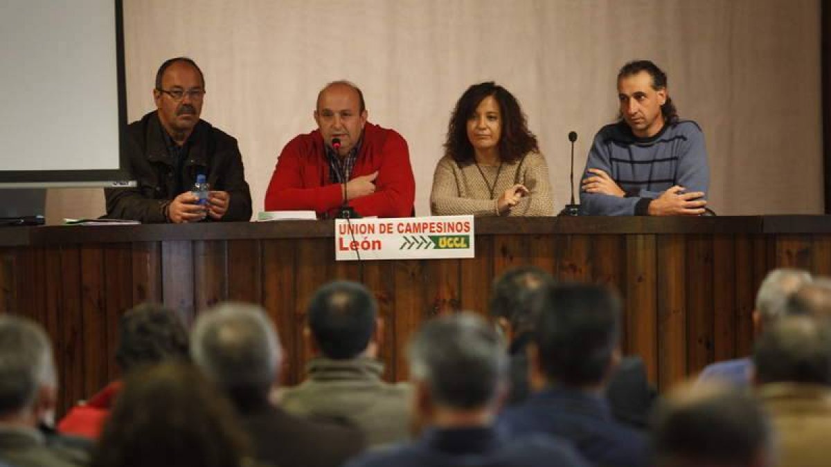 Foto de la jornada organizada ayer por UCCL en Santa María.