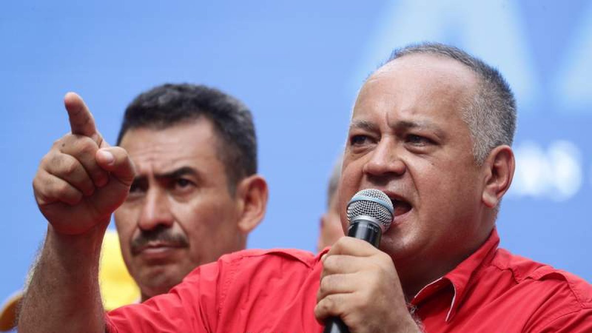 Diosdado Cabello en un mitin. RAYNER PEÑA