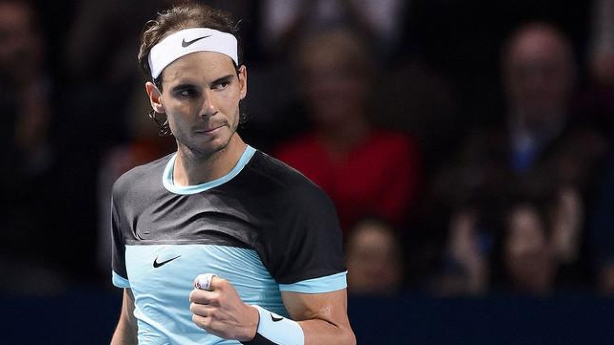 Rafael Nadal celebra un punto ante el francés Richard Gasquet, en semifinales del torneo de Basilea.