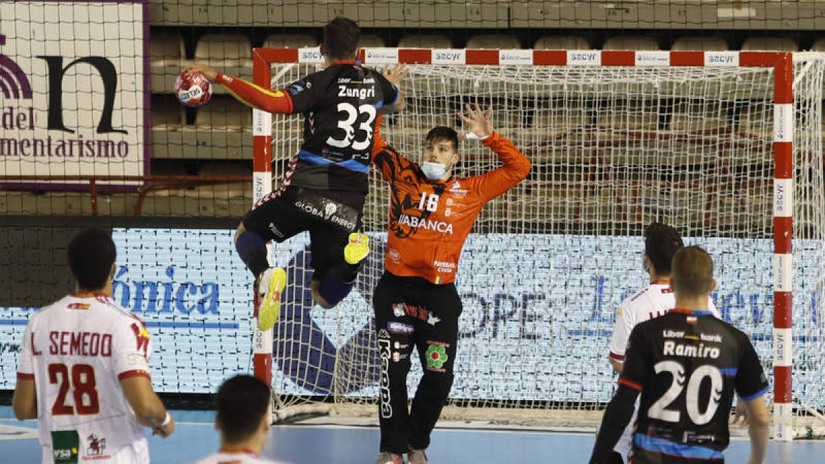 El BM Sinfín es el encargado de organizar la Copa Asobal esta temporada. JESÚS F. SALVADORES