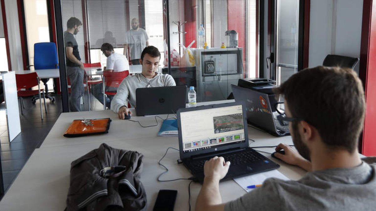 Una de las empresas situadas en Centro de Empresas de Base Tecnológica. JESÚS F. SALVADORES