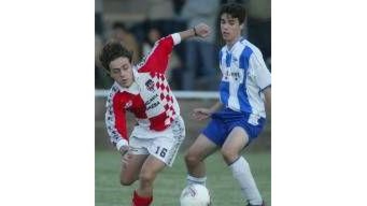 El equipo leonés salvó el triunfo en el primer partido de casa