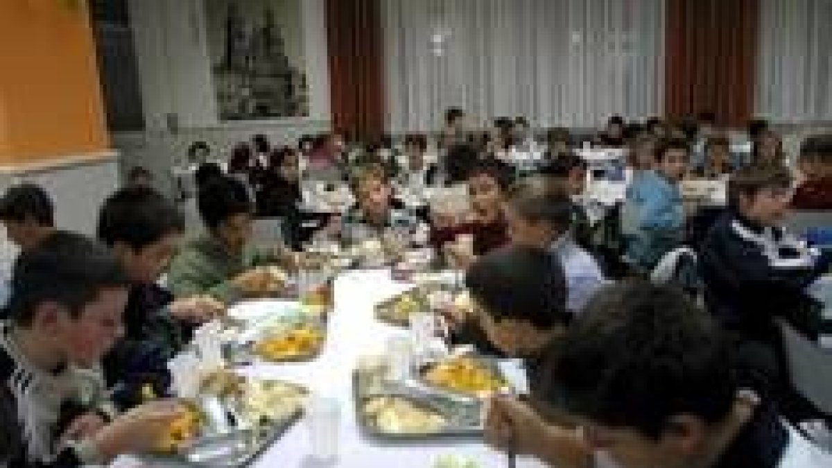 Los proyectos pasan por ofrecer a los escolares menús saludables en los colegios