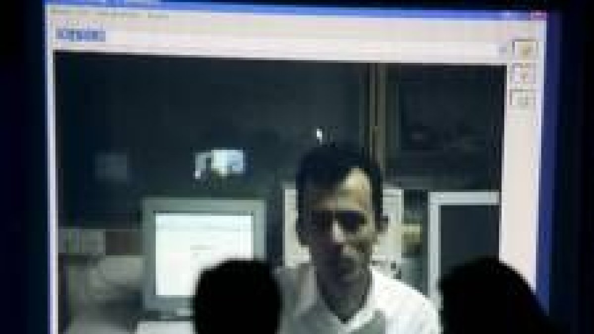 Pedro Duque, durante la videoconferencia en el CRA de Hospital de Órbigo