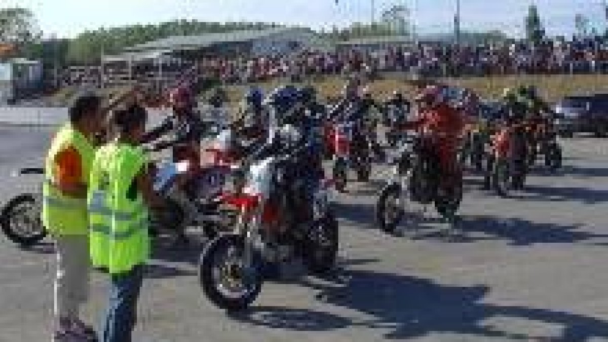 La organización augura un gran afluencia de pilotos y aficionados