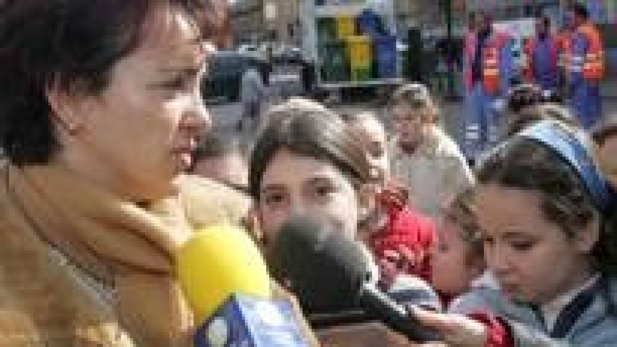 Covadonga Soto explicó a los niños los conceptos de la semana de la movilidad