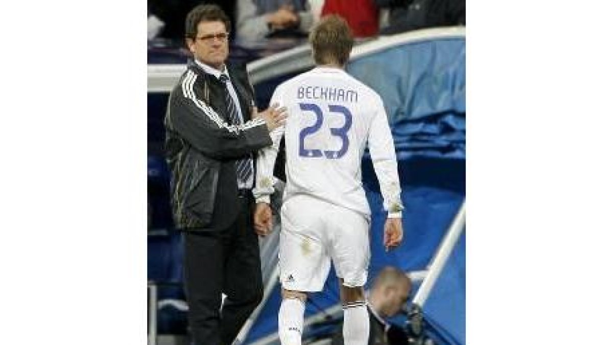 Capello despide a Beckham cuando abandonó el campo al ser expulsado