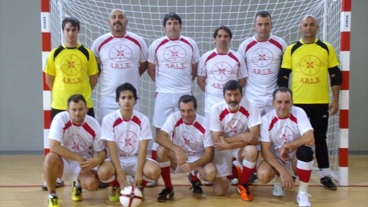 Formación del equipo del Arle que disputa las competiciones organizadas por Antibióticos.
