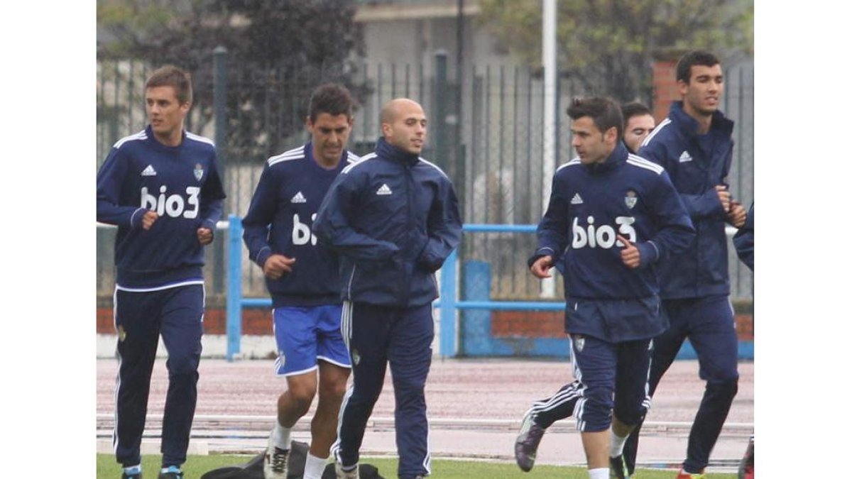 El plantel podría tener alguna cara nueva en enero.