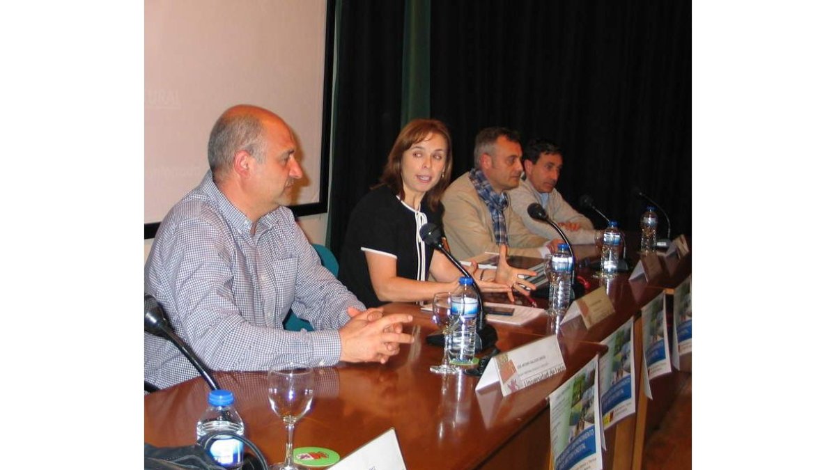 Los participantes en el foro sobre emprendimiento forestal. M.M.