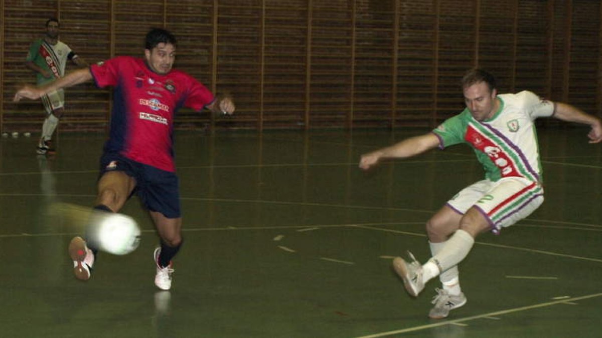El equipo leonés cedió un nuevo empate en su feudo.