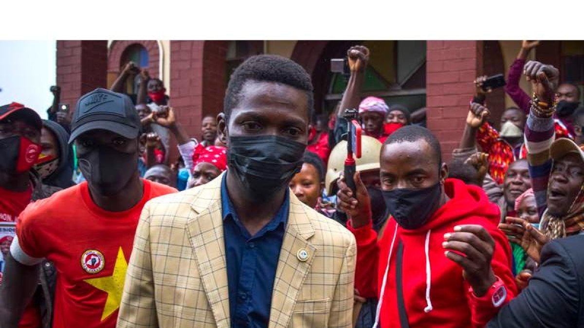 Wine ha prometido una Uganda nueva y libre. STR