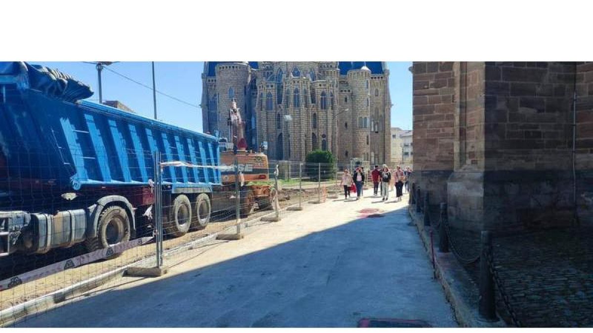 Imagen del paso peatonal abierto para habilitar el tránsito entre El Melgar y Mérida Pérez. DL