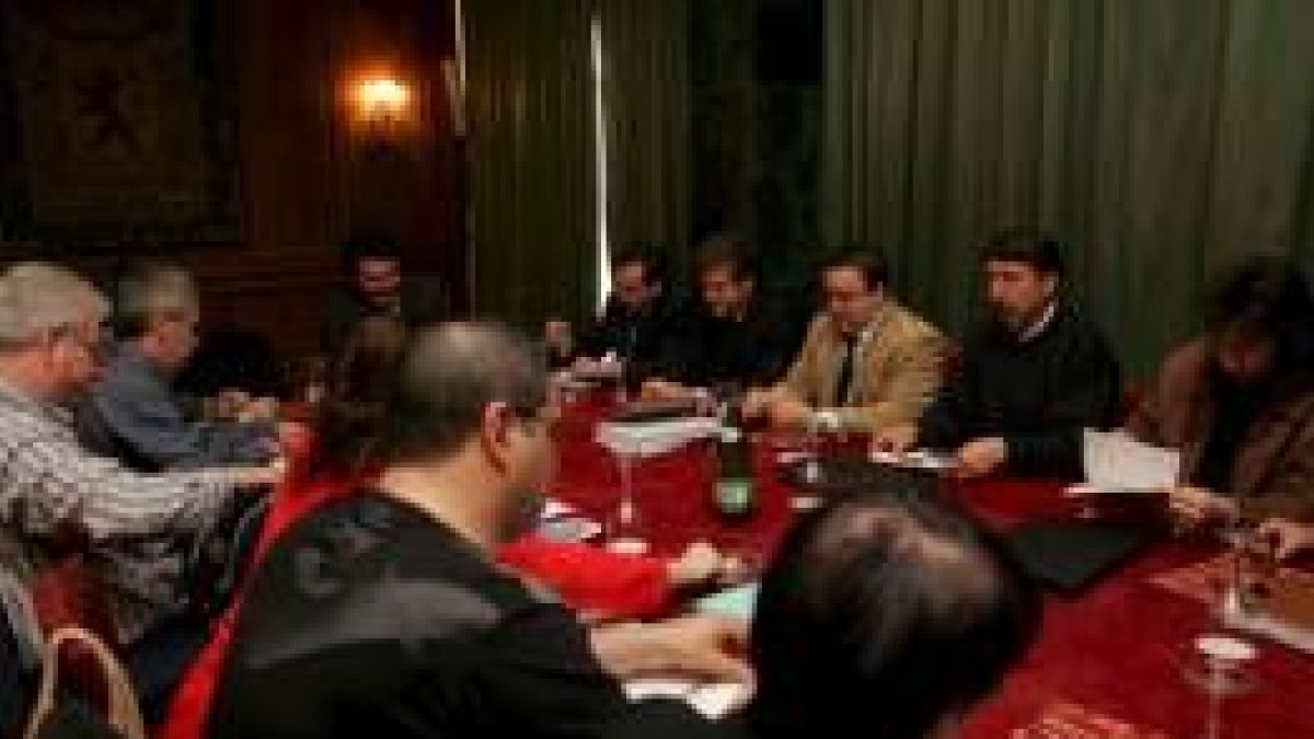 El pasado jueves trabajadores y empresa tardaron alrededor de diez horas en consensuar un acuerdo
