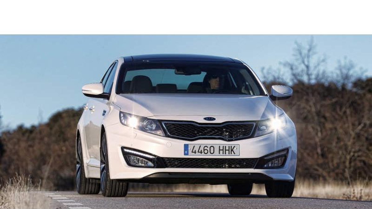 Imagen sólida, buenos acabados y generoso equipamiento en el nuevo Kia Optima.