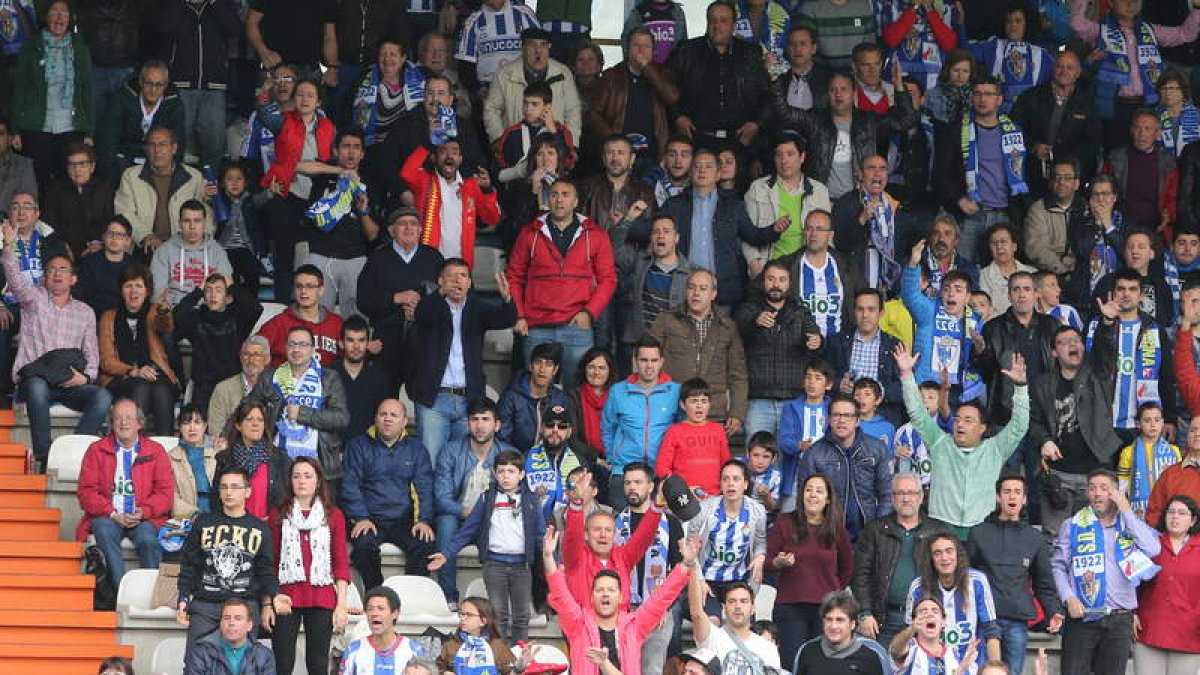 La afición blanquiazul llenará hoy El Toralín.