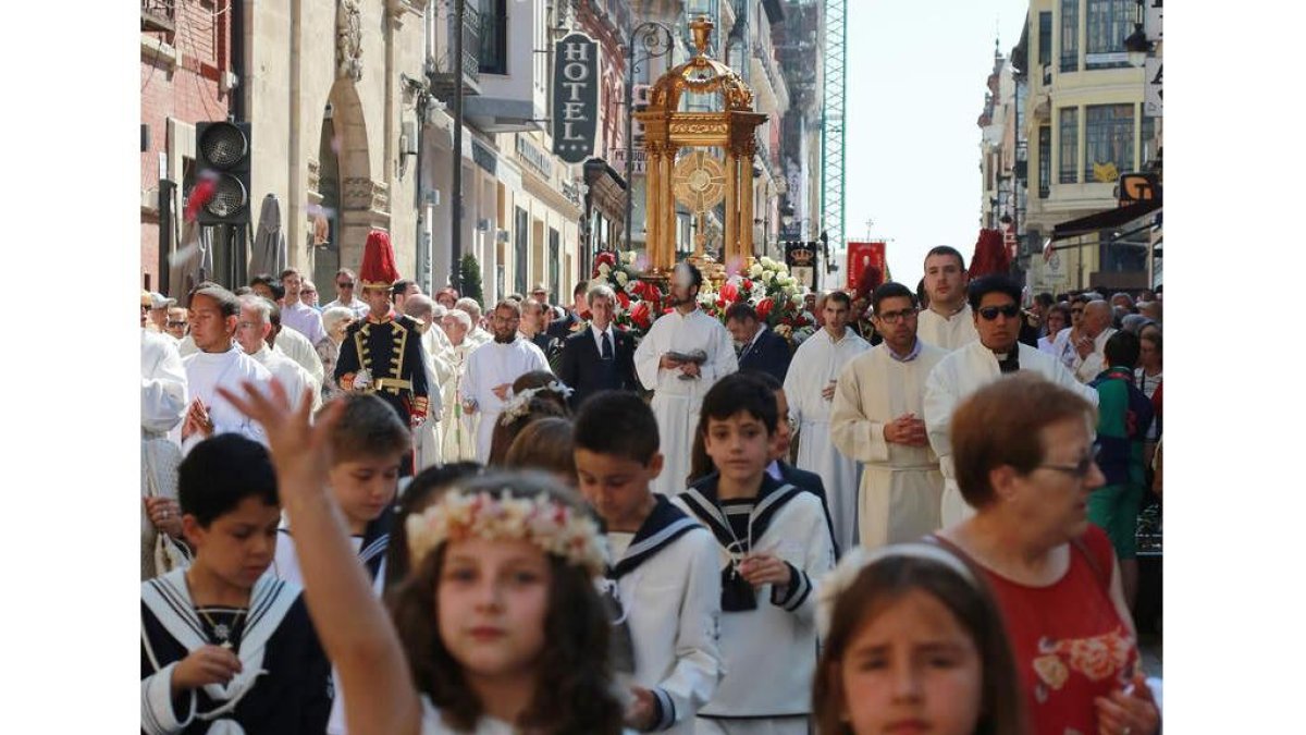 La procesión, en la calle Ancha.