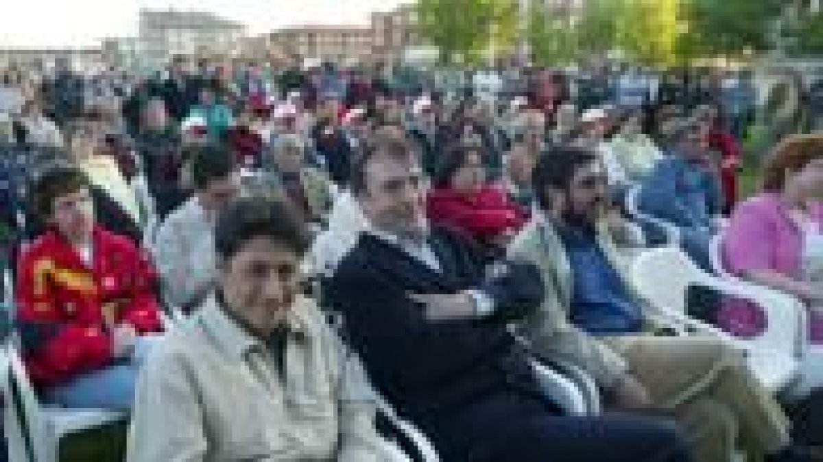 Laborda participó en un mitin junto con los candidatos socialistas