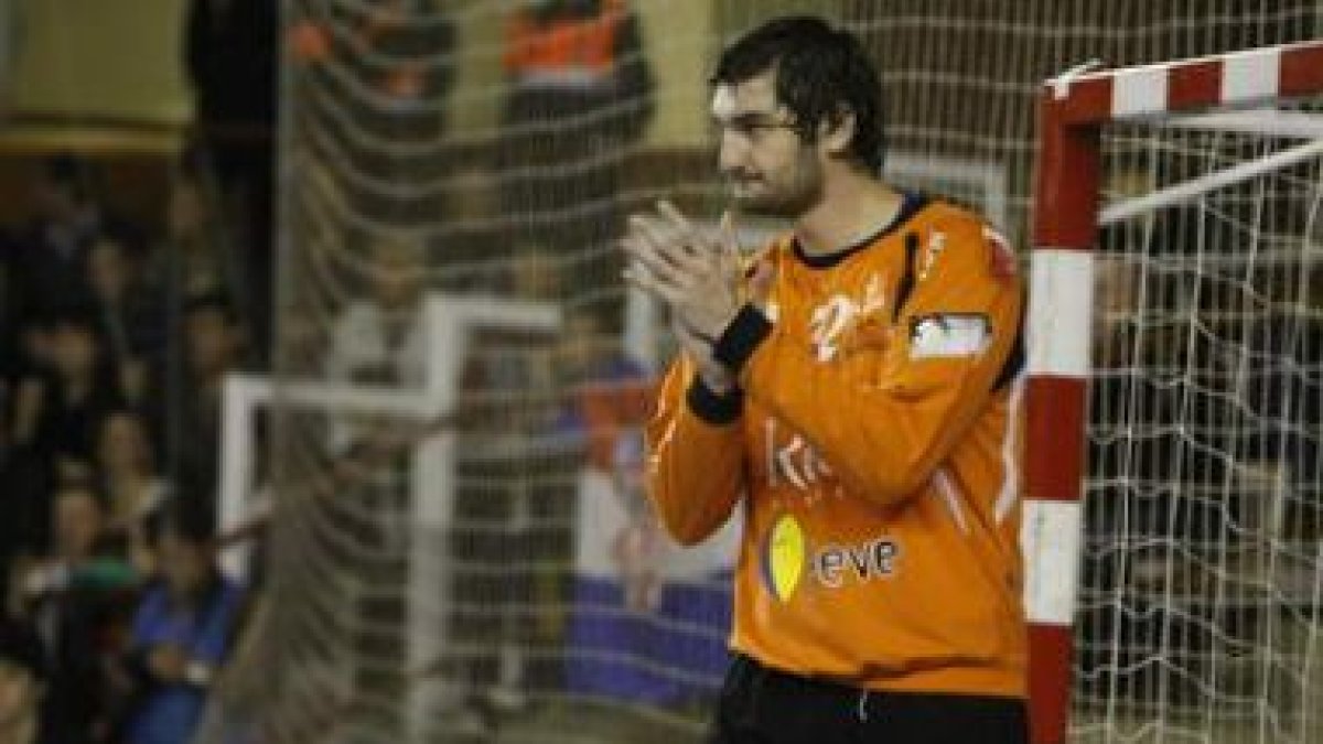 El meta croata del Reale Ademar, Mirko Alilovic.