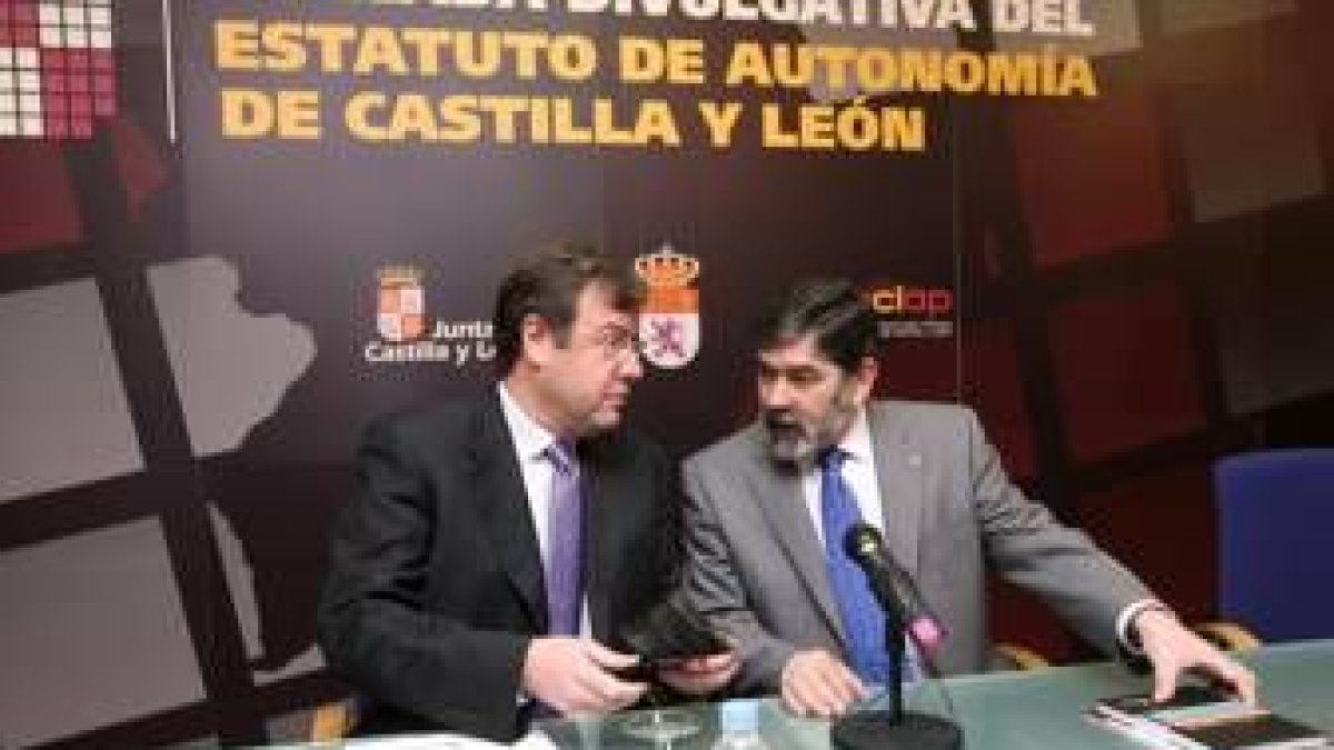 Antonio Silván y Ángel Penas, ayer en la presentación de la jornada