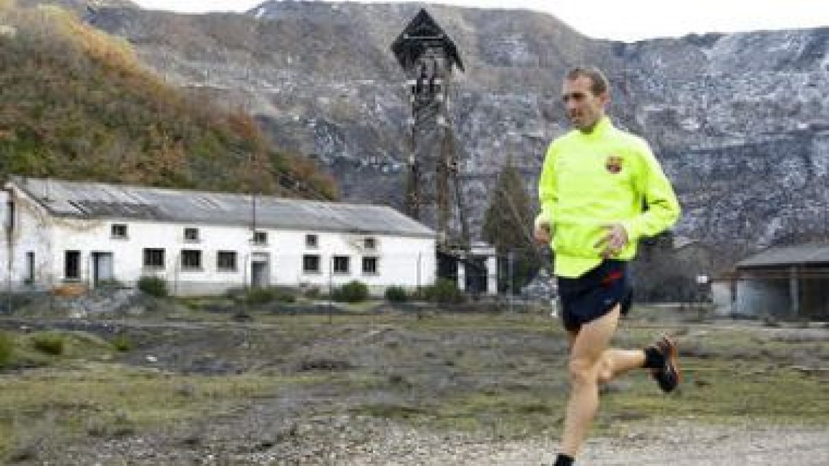 Sergio Sánchez, en un entrenamiento preparatorio en Ciñera para acudir al Mundial en las mejores con
