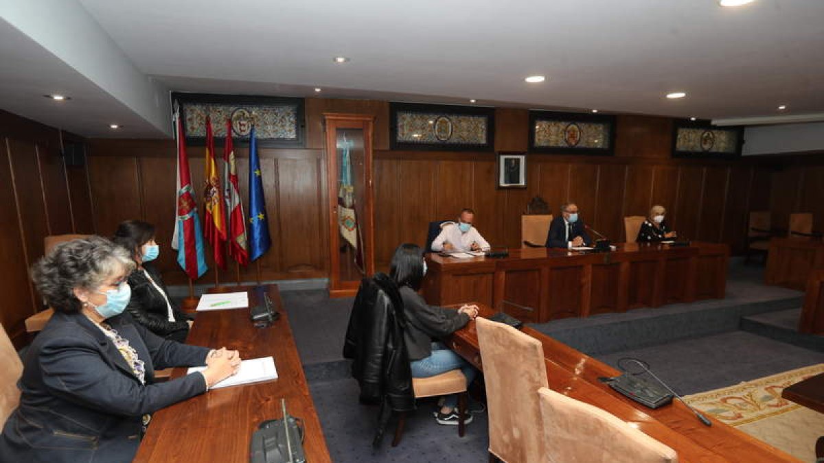 Presentación del programa, ayer, en el Ayuntamiento. ANA F. BARREDO