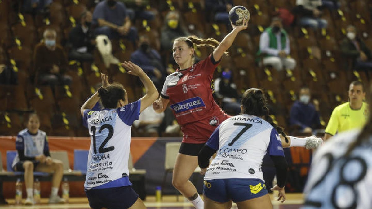Partido de división de honor plata femenina de balonmano, Cleba - Porriño. F. Otero Perandones.