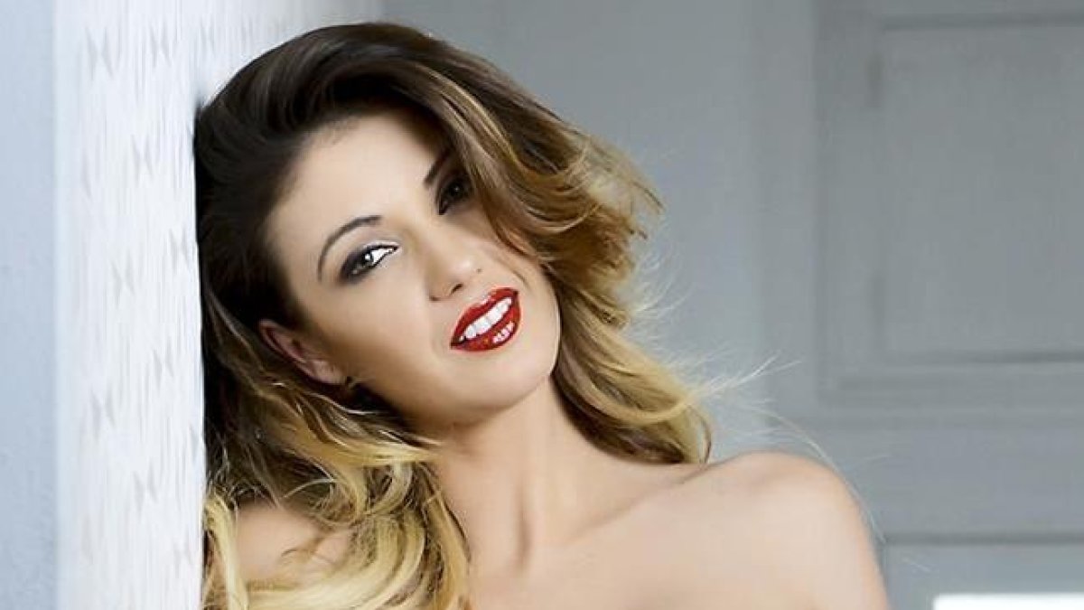 Shaila Galisteo, concursante de 'Myhyv', portada de 'Interviú'.