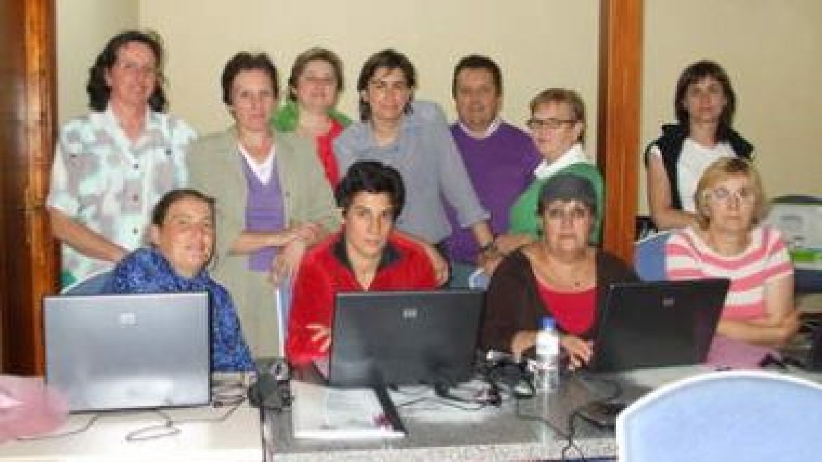 Algadefe celebró con éxito actividades educativas y culturales estos días.