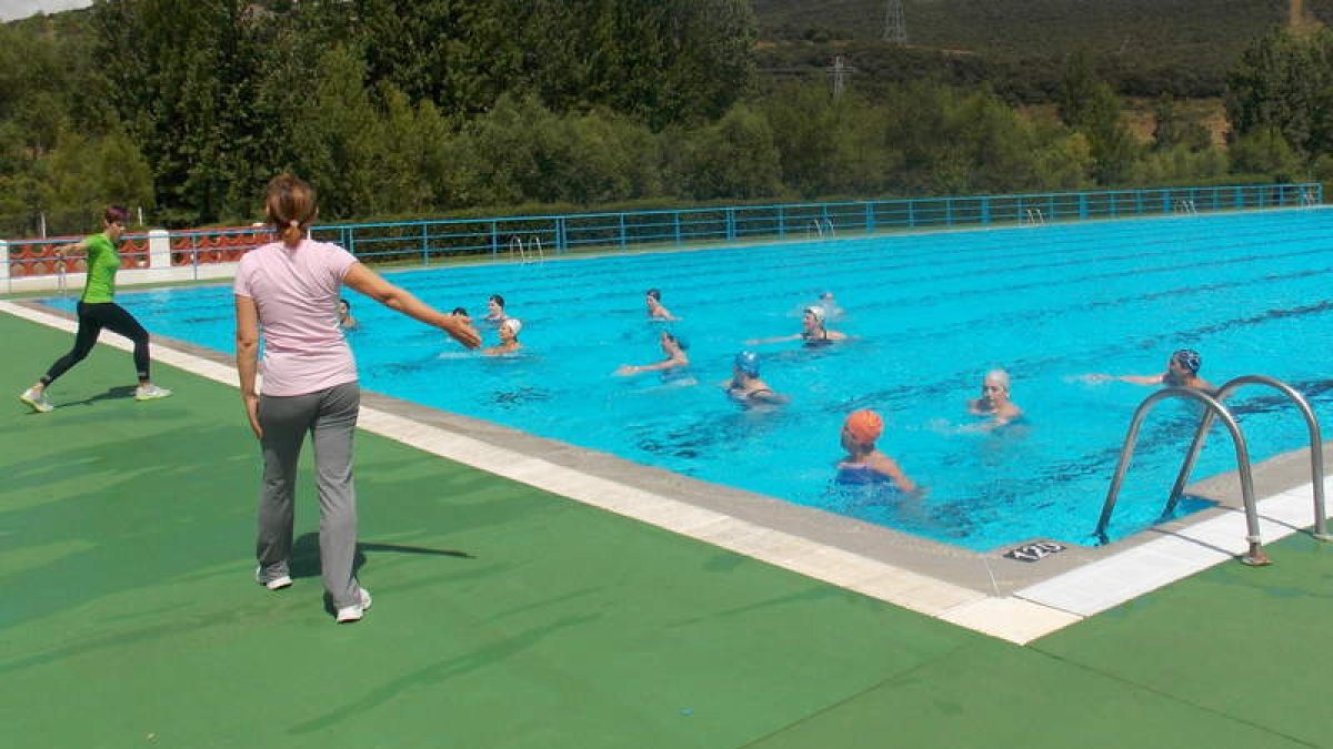 Las piscinas acogen varias modalidades de la campaña como es el caso del aqua gym