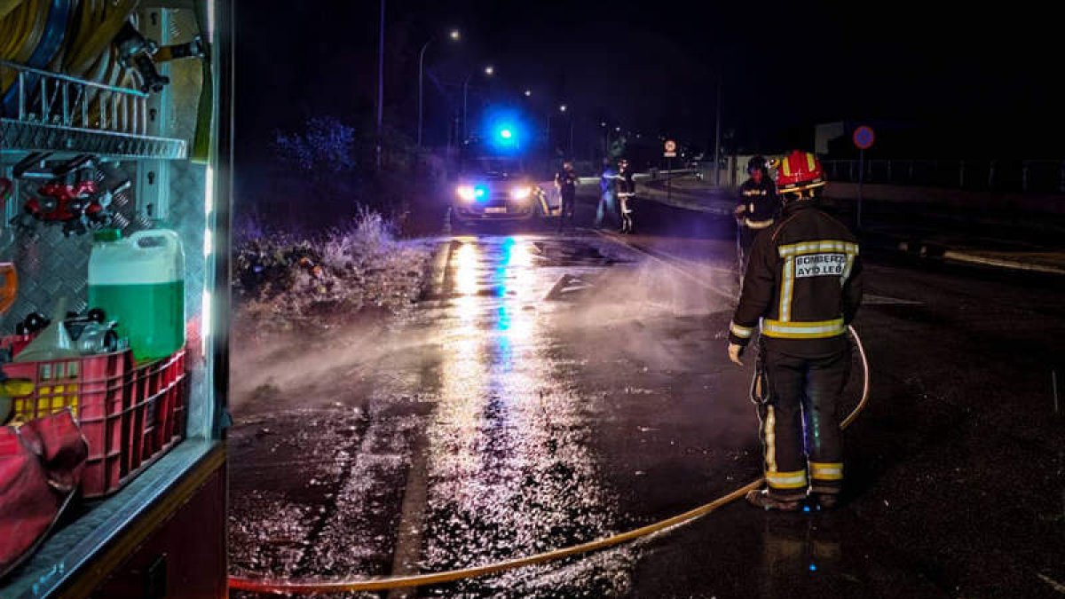 BOMBEROS DE LEóN