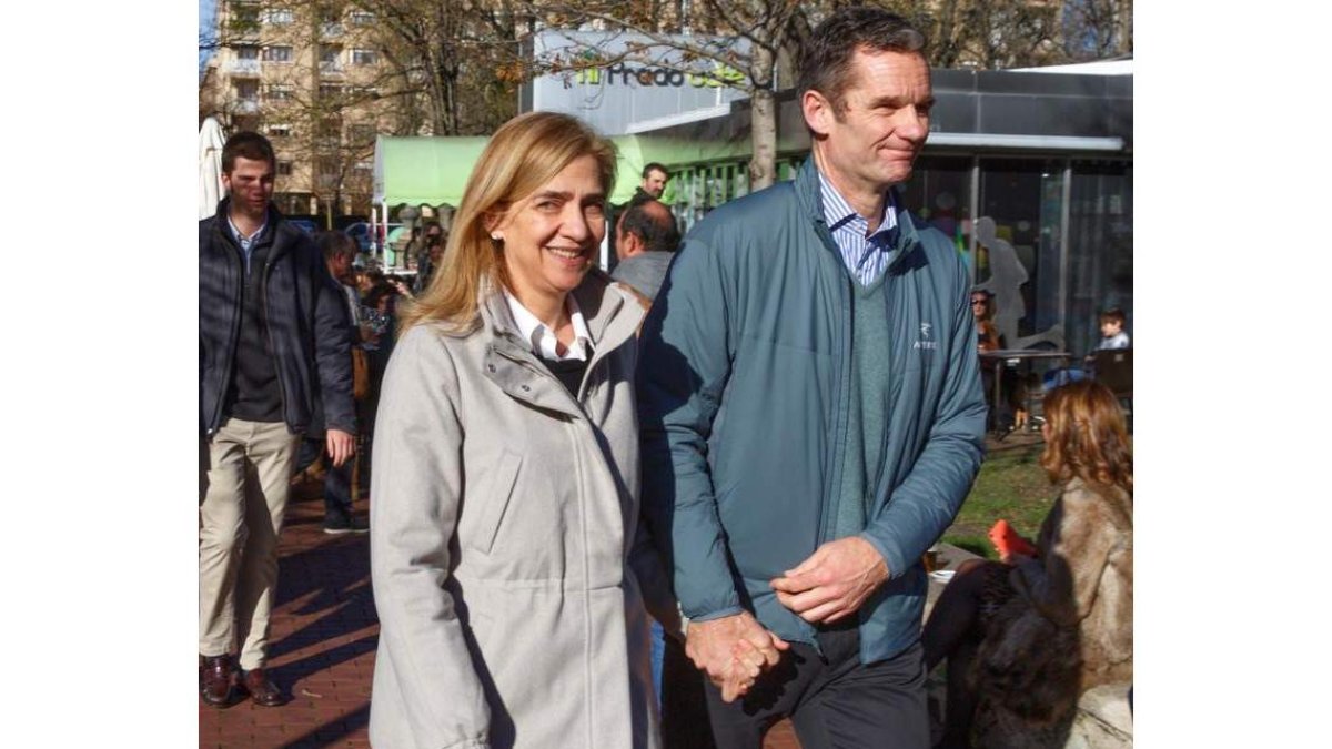 La infanta Cristina con Iñaki Urdangarín en la Navidad de 2019. DAVID AGUILAR