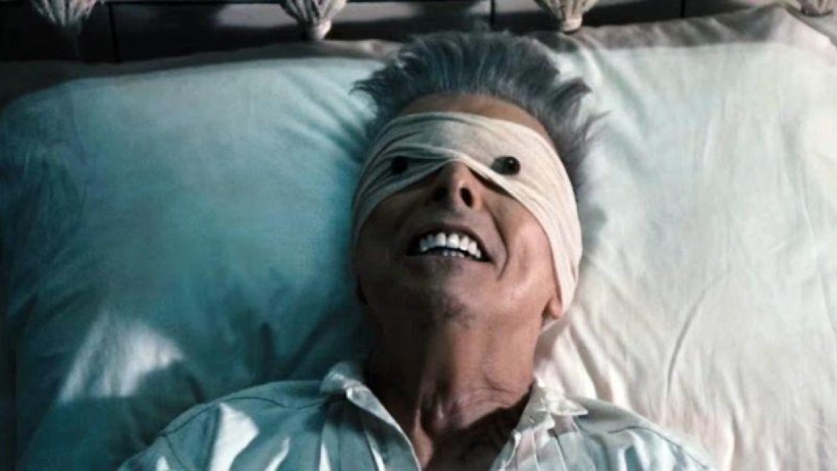 Imagen del vídeo 'Lazarus', con David Bowie.