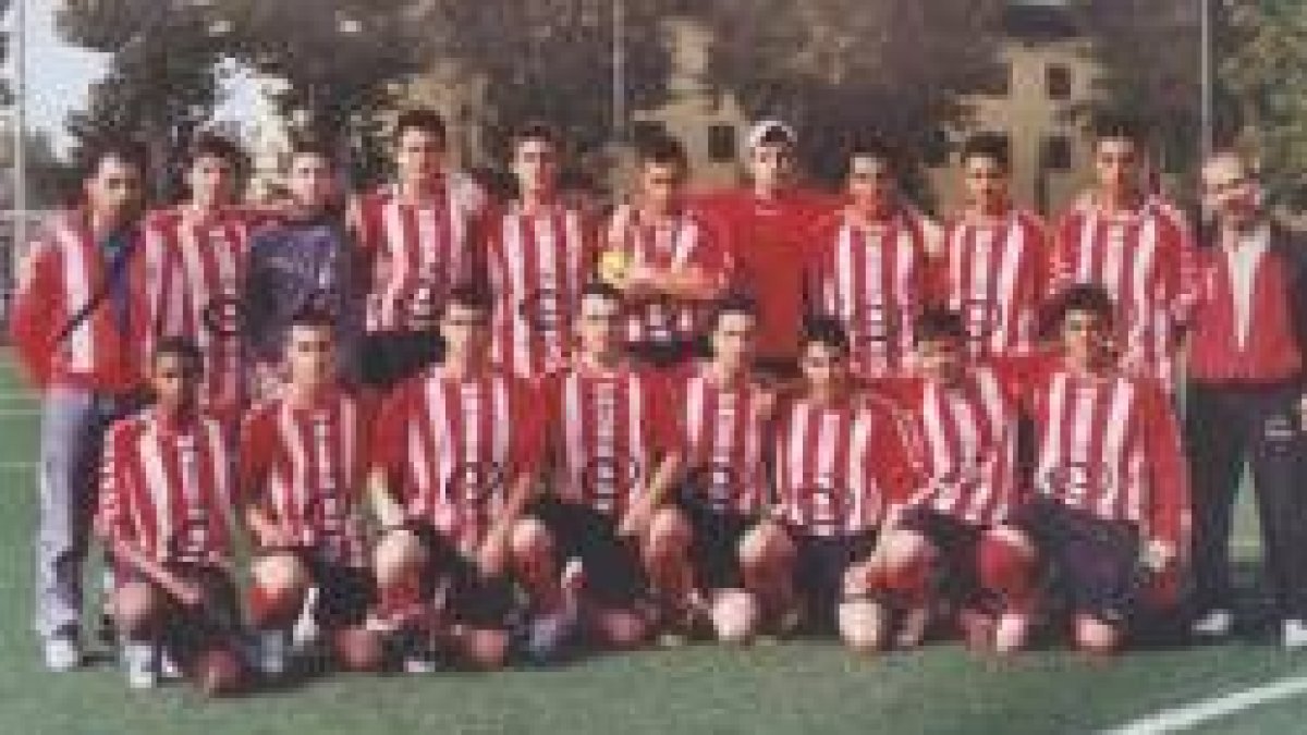 Formación del equipo del CD Cerecedo que milita en la 2.ª División Provincial Juvenil