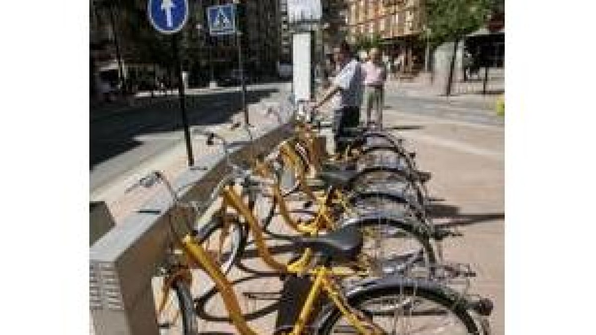 El aparcabicis de la calle Ancha funcionó con normalidad