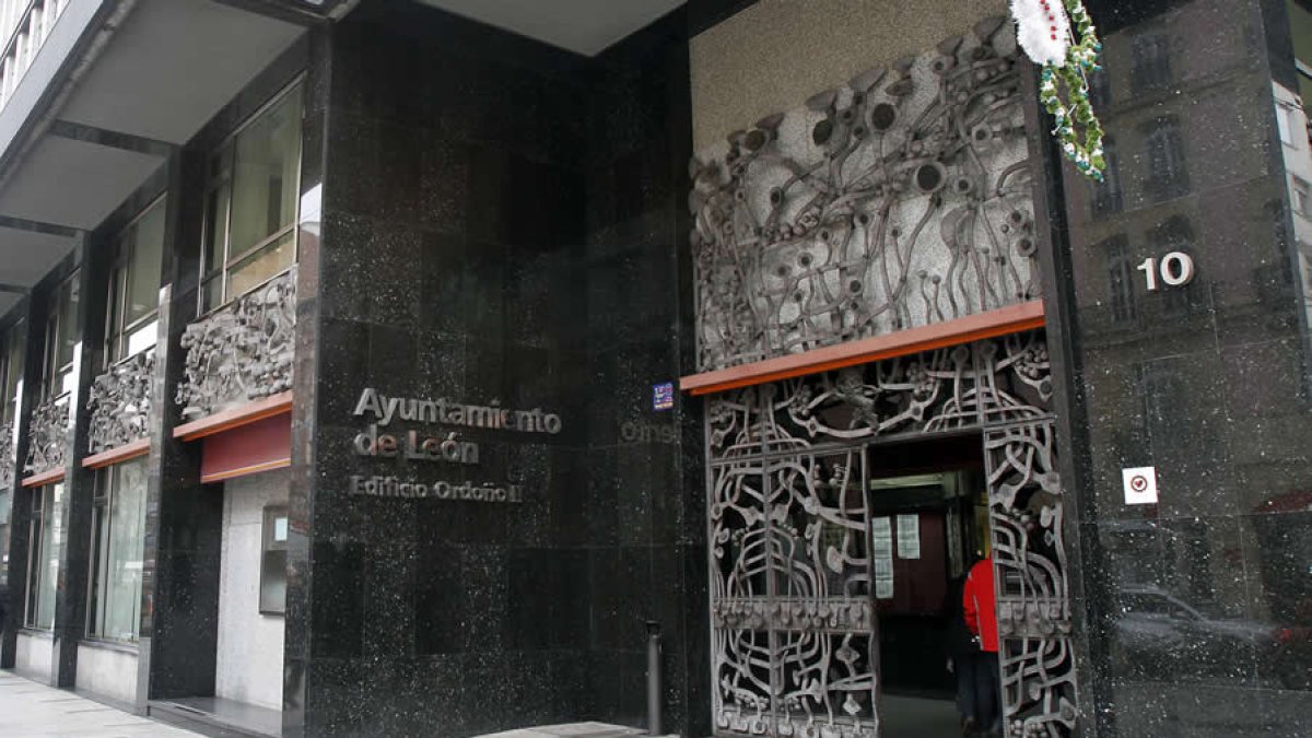 Ayuntamiento de León. BRUNO MORENO