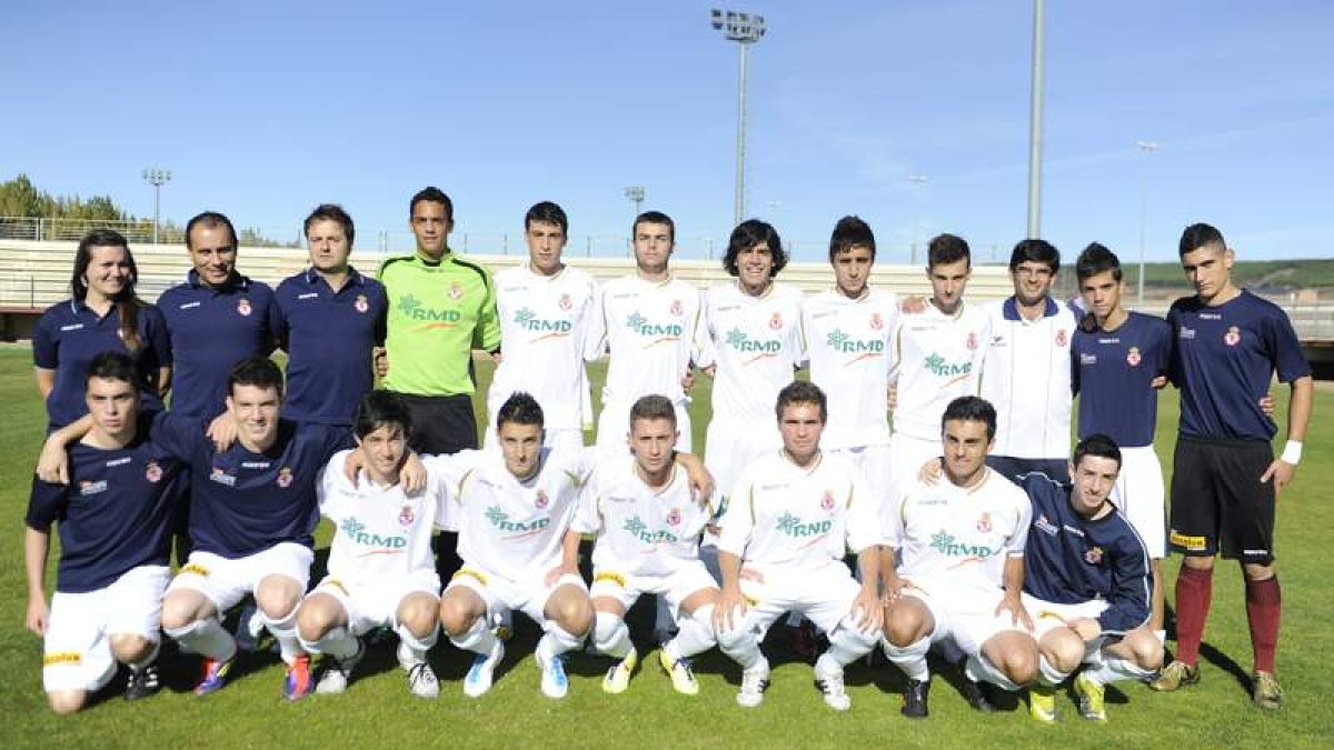 Formación del equipo del León FF que milita en el grupo 1 de la 2.ª División Femenina.