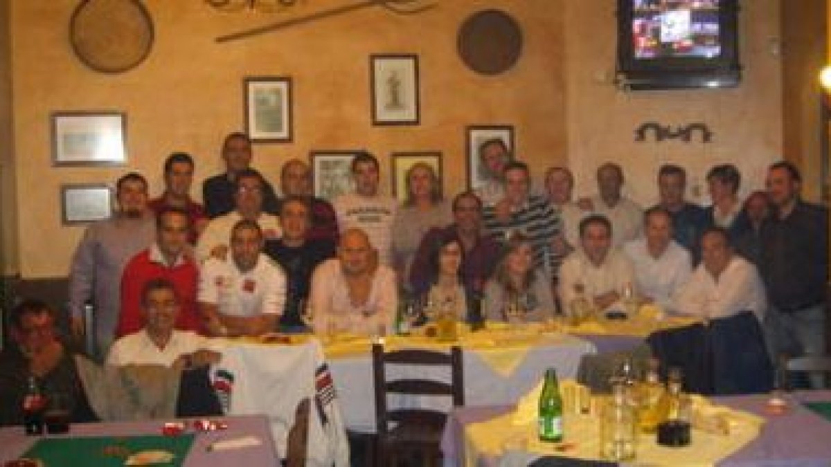 Los trabajadores de Limpieza de Villaquilambre celebraron una cena de hermandad.
