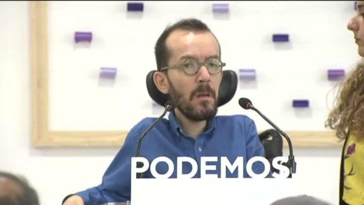 Echenique ha recordado a Ciudadanos que el PP de Madrid tiene imputados a sus últimos secretarios generales.