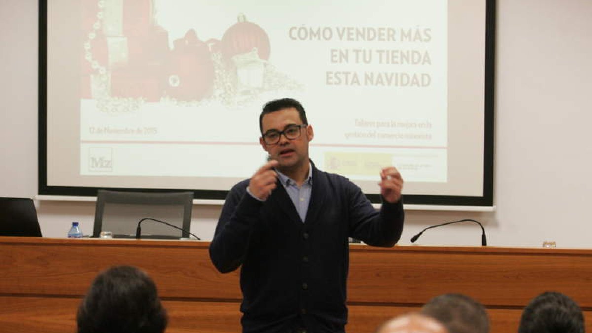Martínez durante su intervención ayer en Ponferrada.