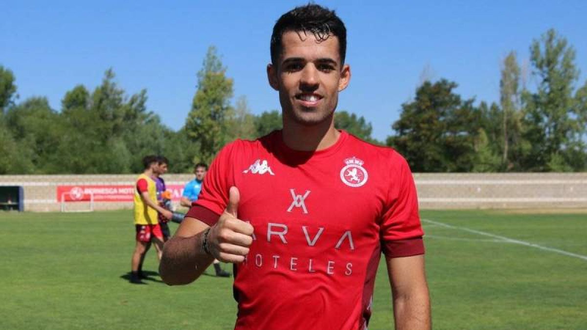 Alberto Solís deja la Cultural tras dos temporadas. DL