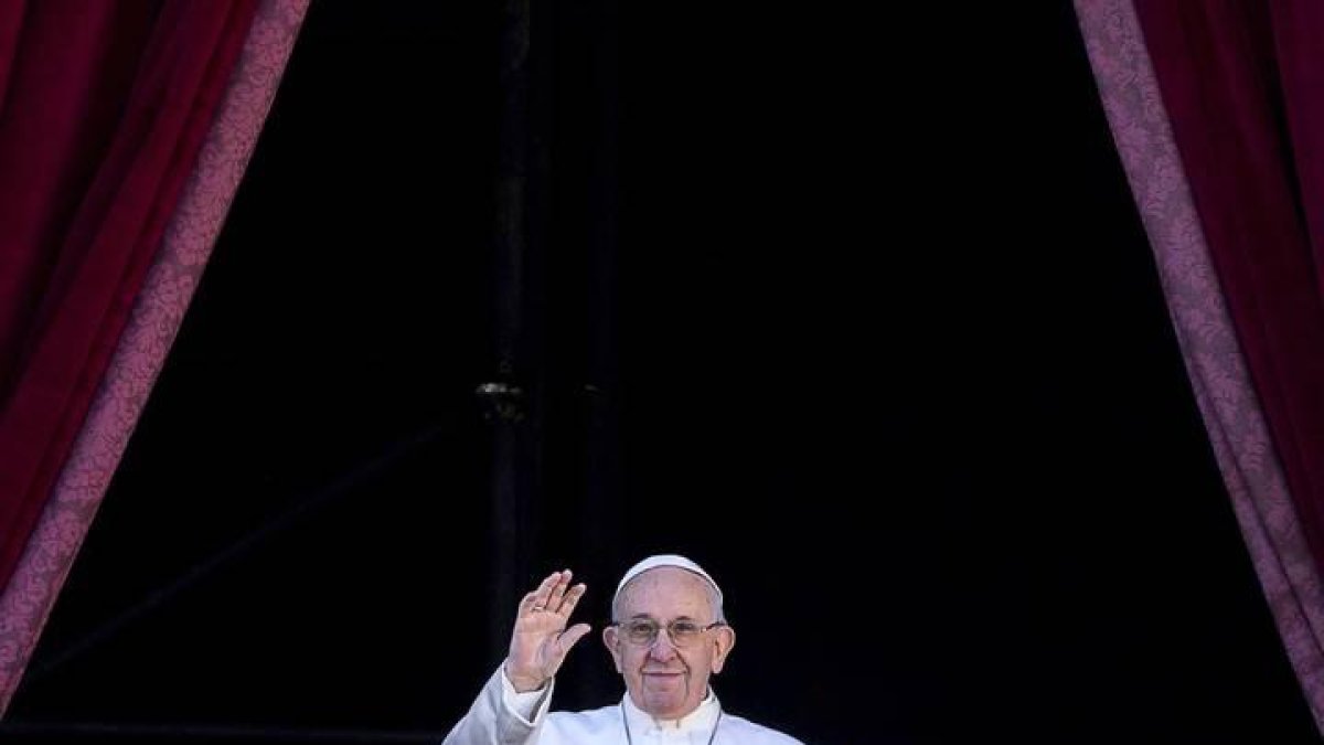 El papa Francisco, durante el tradicional mensaje de Navidad