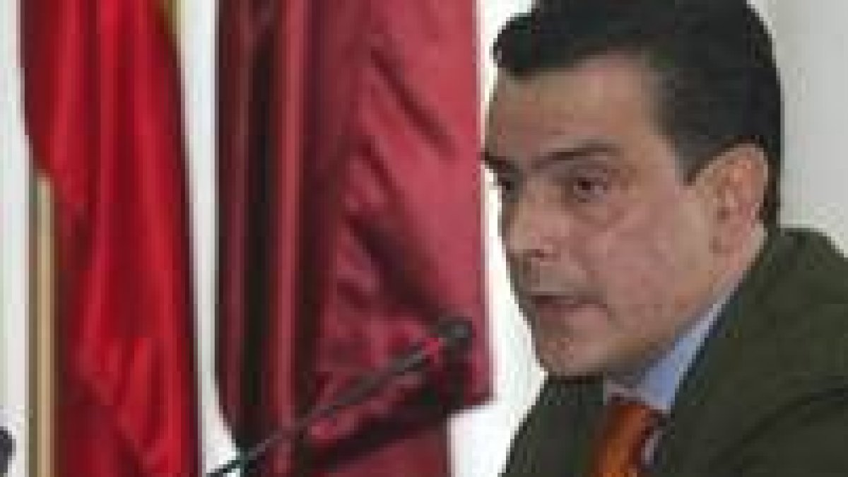 Francisco Saurina, durante una intervención en un Pleno municipal