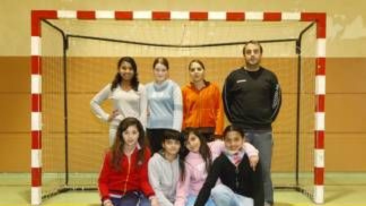 Formación del IES García Bellido, campeón anticipado de la categoría infantil-cadete femenino
